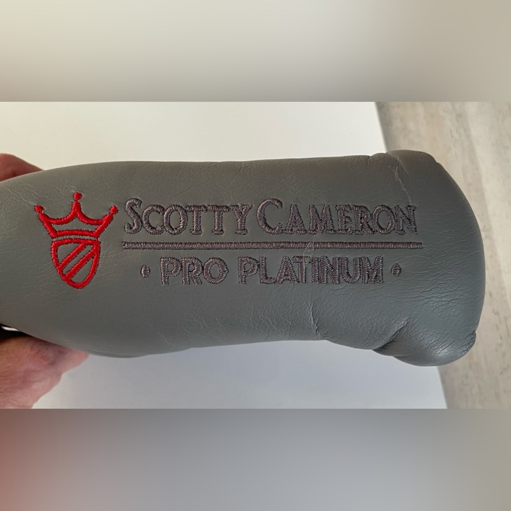 Scotty Cameron pro platinum titleist blade head cover